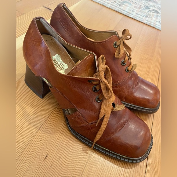 Vintage 1960s Brown Leather Shoes, Lace Up, EU Size 37, US 6.5 - Picture 5 of 8